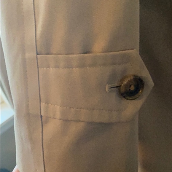 Brooks Brothers Tan Trench Coat - Picture 5 of 8